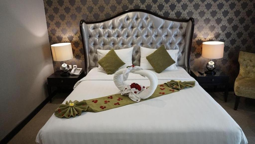The Mirah Hotel Bogor Extérieur photo