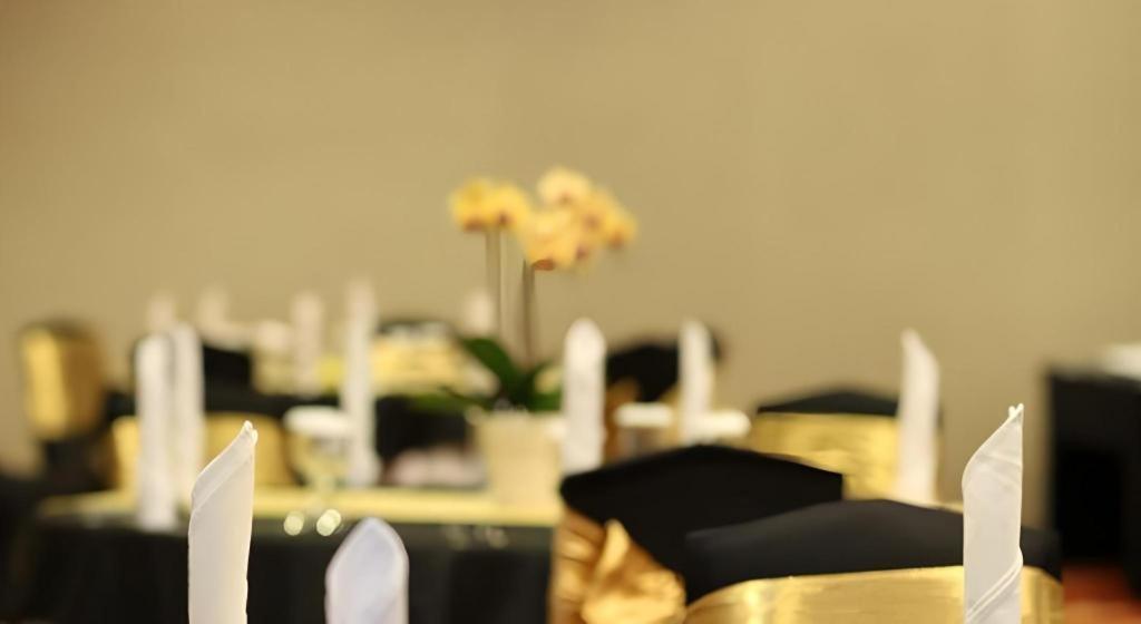 The Mirah Hotel Bogor Extérieur photo