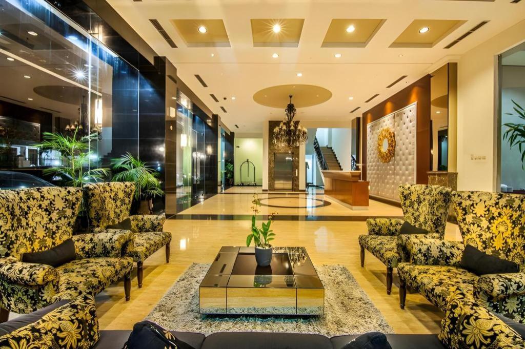 The Mirah Hotel Bogor Extérieur photo