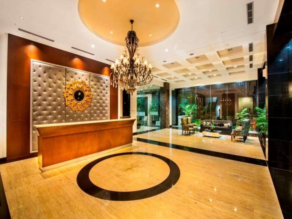 The Mirah Hotel Bogor Extérieur photo